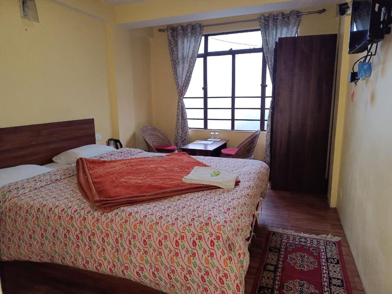 Hotel Himalaya Residency Kanchenjunga View Darjeeling  Exterior photo